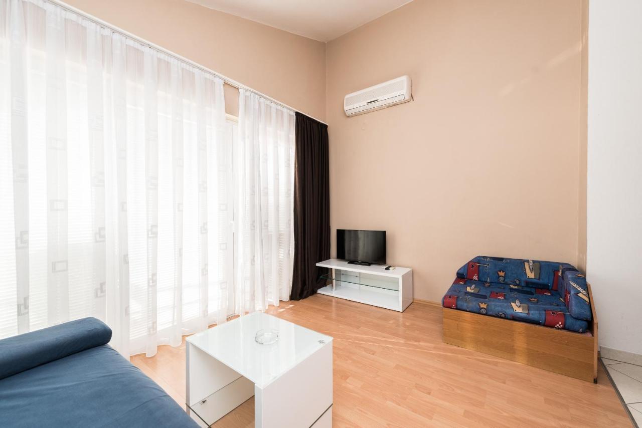 Apartments Danijela 1 Sukosan Bagian luar foto